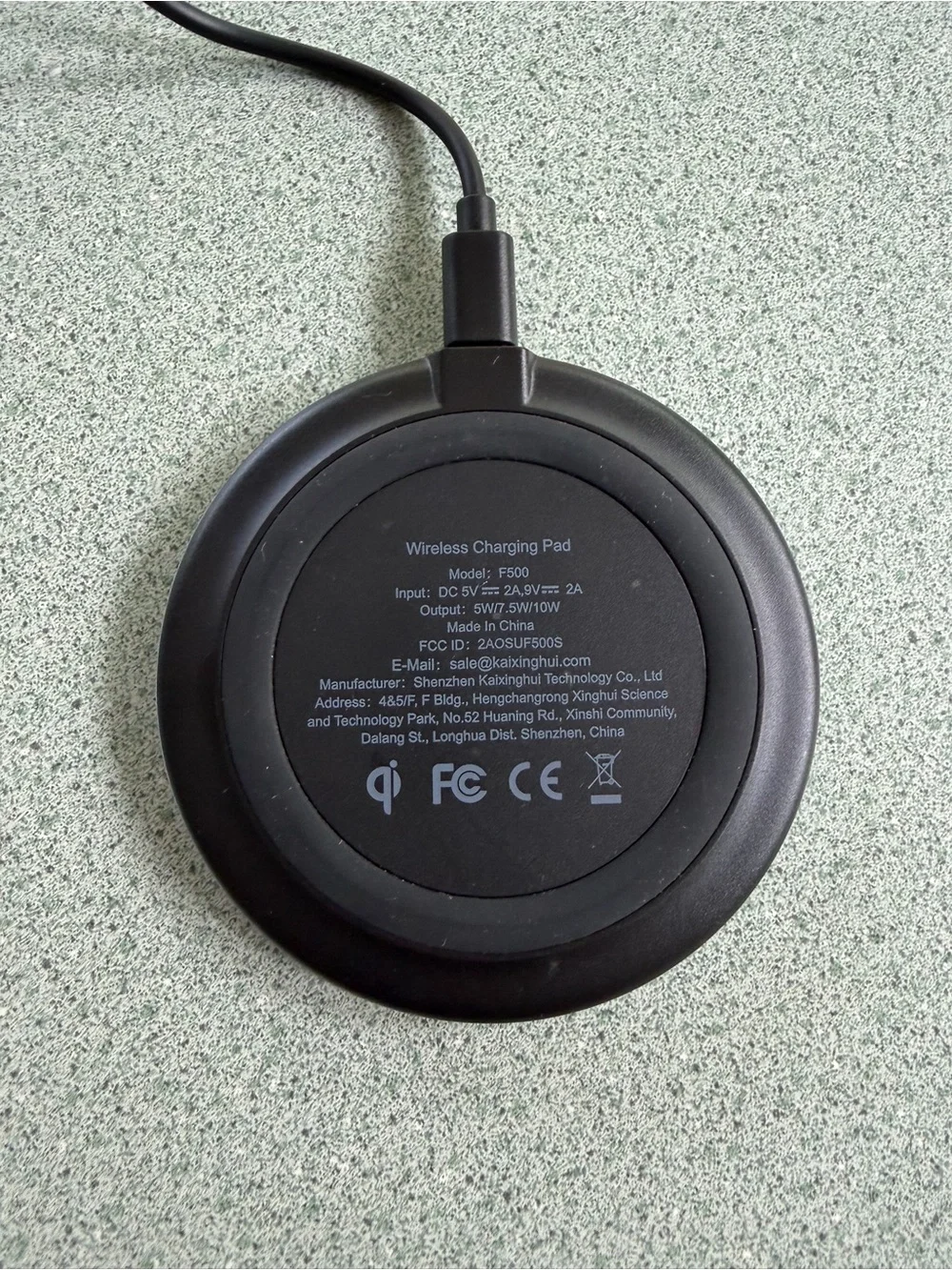 Yootech Black Wireless Charging Pad